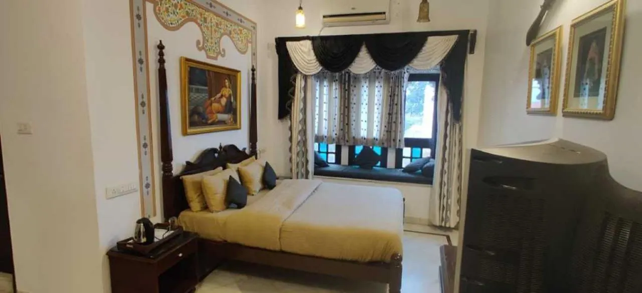 Inder Prakash Lake Facing 4*, Удайпур